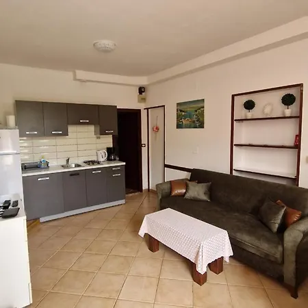 App Kiki Apartment *